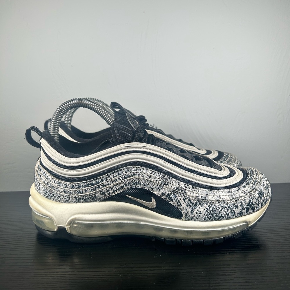 Nike Black White Snakeskin Women's Sneakers size 7.5